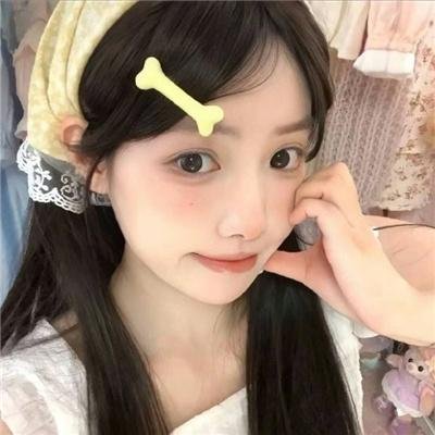 大学春光 海报
