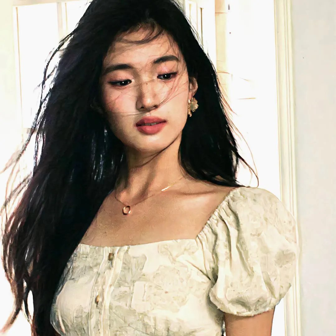 防暴女孩 海报